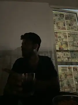 Snapshot of MeekBatgirl chatting on 09.22.25 MeekBatgirl online show from 09.22.25