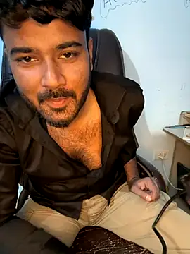 Snapshot of MeekBatgirl chatting on 10.12.25 MeekBatgirl online show from 10.12.25