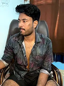 Snapshot of MeekBatgirl chatting on 11.15.25 MeekBatgirl online show from 11.15.25