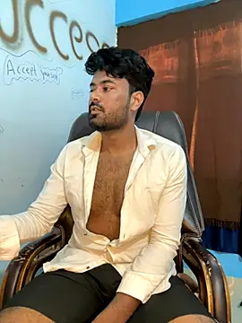 Snapshot of MeekBatgirl chatting on 11.16.25 MeekBatgirl online show from 11.16.25