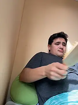 whitsblack online show from 11.17.25