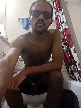 Snapshot of moneybaggtj chatting on 09.13.25 moneybaggtj online show from 09.13.25