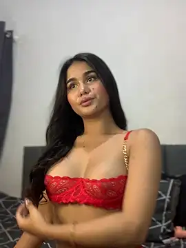 Snapshot of AngelHille chatting on 04.07.26 AngelHille online show from 04.07.26