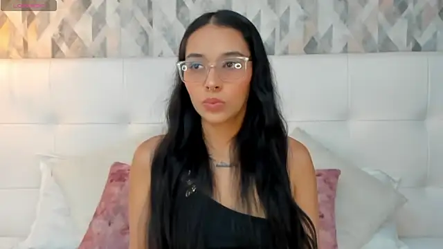 Roseaurora online show from 07.14.26