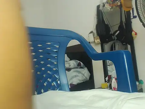 Snapshot of Mia_sweet_18_ chatting on 09.18.25 Mia sweet 18  online show from 09.18.25