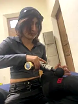 Clavelnegro online show from 12.16.25