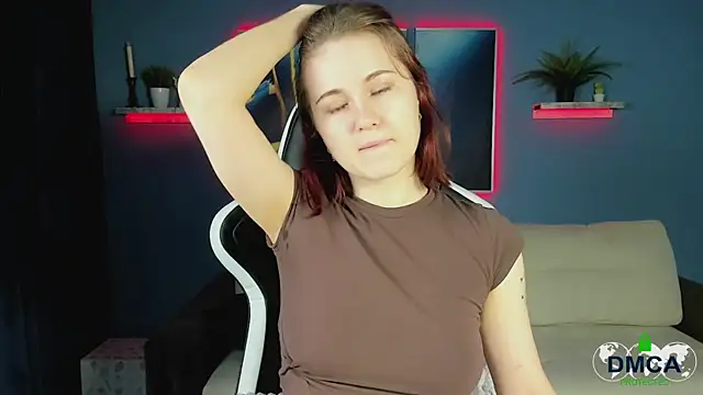 Snapshot of Roxy_foxi chatting on 11.14.25 Roxy foxi online show from 11.14.25