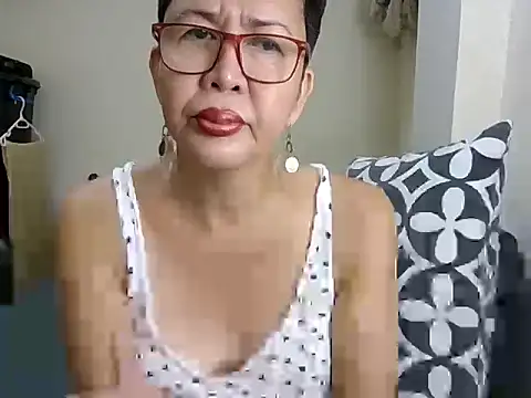 Snapshot of radar777 chatting on 10.30.25 radar777 online show from 10.30.25