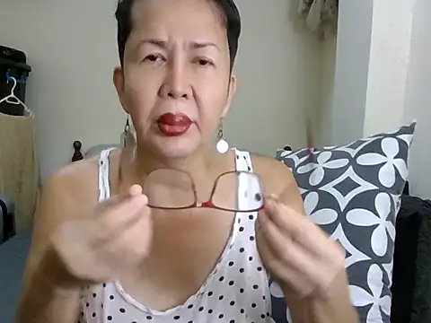 Snapshot of radar777 chatting on 10.31.25 radar777 online show from 10.31.25