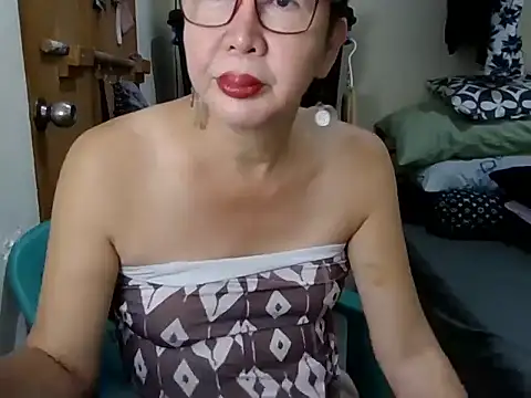 Snapshot of radar777 chatting on 11.18.25 radar777 online show from 11.18.25