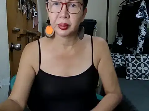 Snapshot of radar777 chatting on 11.25.25 radar777 online show from 11.25.25