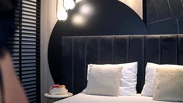 KylieKroftt online show from 03.06.26