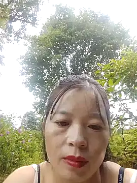 Snapshot of samsam-bae chatting on 09.10.25 samsam-bae online show from 09.10.25