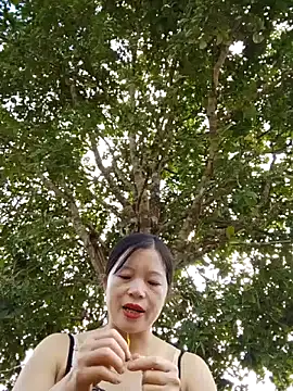 Snapshot of samsam-bae chatting on 09.24.25 samsam-bae online show from 09.24.25