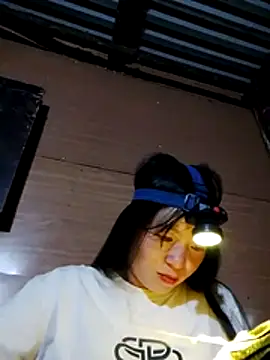 Snapshot of samsam-bae chatting on 10.18.25 samsam-bae online show from 10.18.25