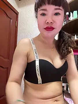 Snapshot of Xinlan-Asia chatting on 02.03.26 Xinlan-Asia online show from 02.03.26