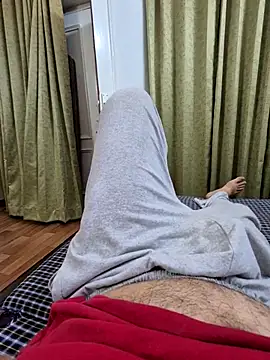 Snapshot of kkkk1882 chatting on 10.18.25 kkkk1882 online show from 10.18.25