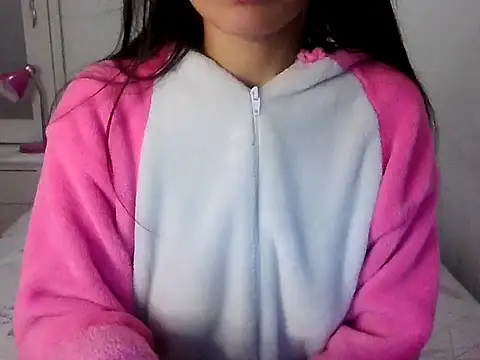 Taylormegan online show from 07.07.26