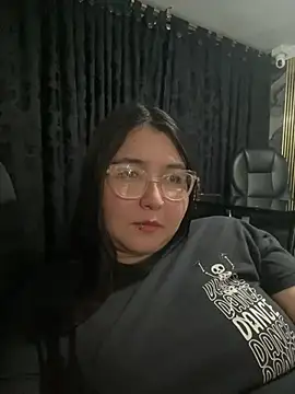 Snapshot of Dulce_meow chatting on 07.18.26 Dulce meow online show from 07.18.26