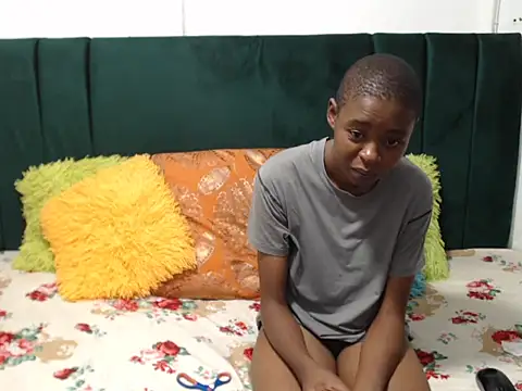 SweetSlenderChoc online show from 02.04.26