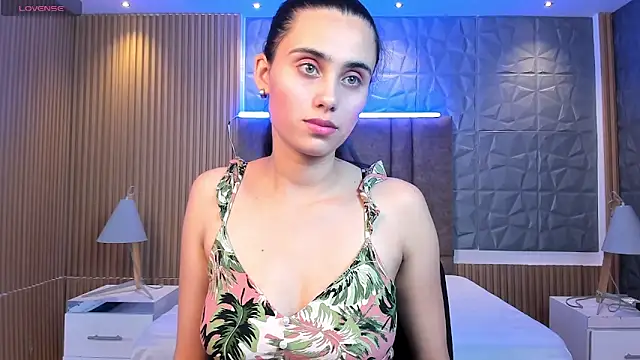 sofiapalacioss online show from 09.30.25