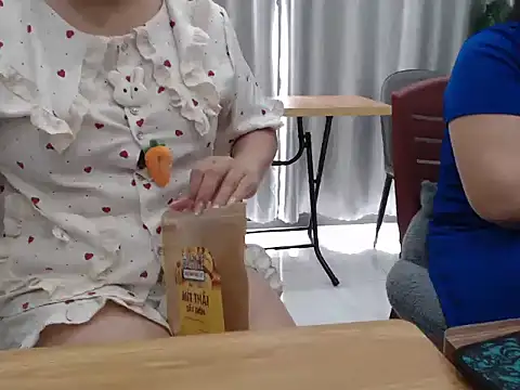 Hana Mina online show from 05.20.26