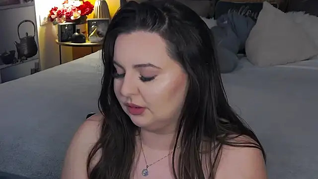 Mia Swano online show from 11.29.25