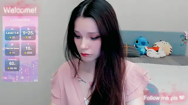 Snapshot of Kitten_Alissa chatting on 11.06.25 Kitten Alissa online show from 11.06.25