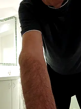 Snapshot of Oldmenhot66 chatting on 09.13.25 Oldmenhot66 online show from 09.13.25