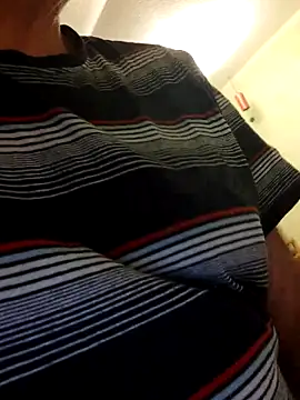 Snapshot of Oldmenhot66 chatting on 09.14.25 Oldmenhot66 online show from 09.14.25