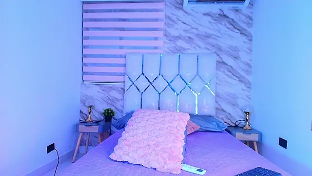 collet 1 online show from 02.17.26