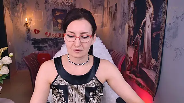 Snapshot of UnaTerra chatting on 02.13.26 UnaTerra online show from 02.13.26