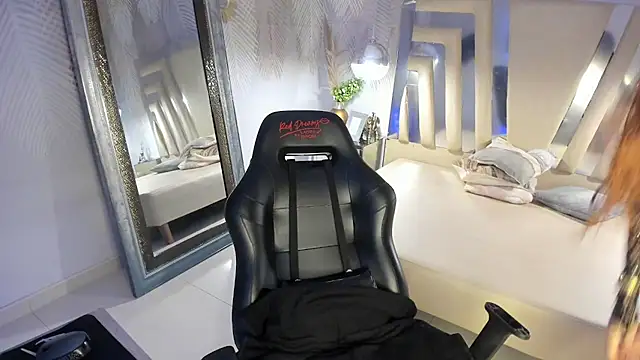 ValerySkinnyy online show from 06.13.26
