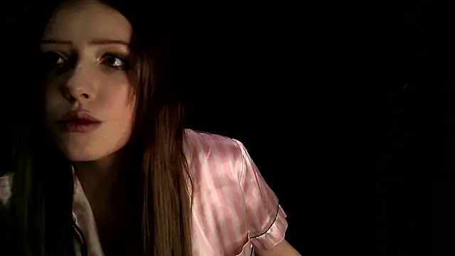 Snapshot of rosy_petal chatting on 01.16.26 rosy petal online show from 01.16.26