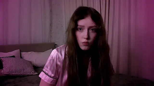 Snapshot of rosy_petal chatting on 02.28.26 rosy petal online show from 02.28.26