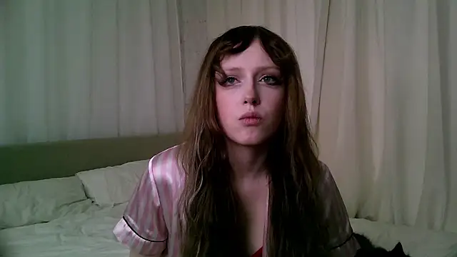 Snapshot of rosy_petal chatting on 03.29.26 rosy petal online show from 03.29.26