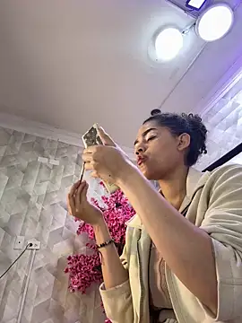 Lilithadams1 online show from 06.09.26