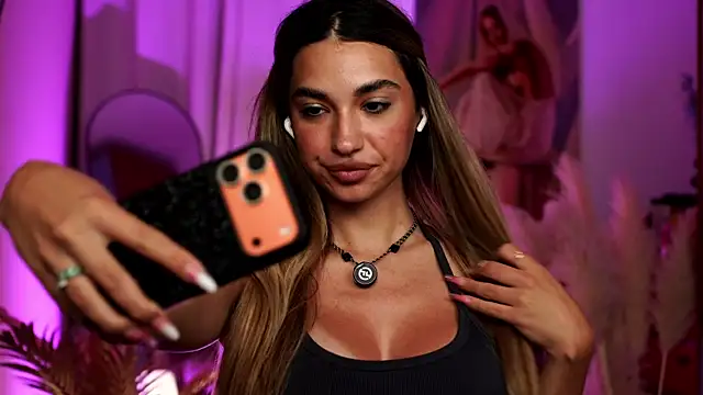 ItalianGirl online show from 06.08.26