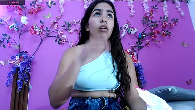 skinnysofia18 online show from 06.18.26