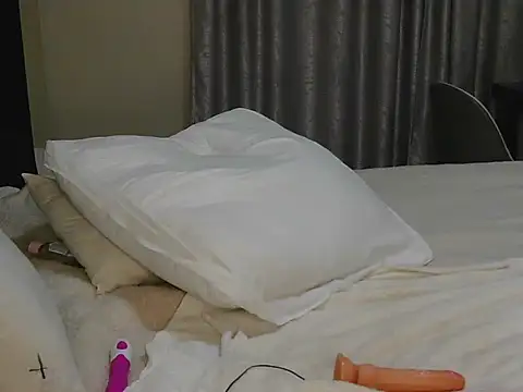 Snapshot of Sultry_Booty chatting on 09.26.25 Sultry Booty online show from 09.26.25