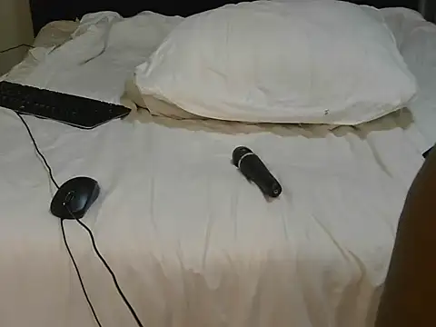 Snapshot of Sultry_Booty chatting on 11.04.25 Sultry Booty online show from 11.04.25