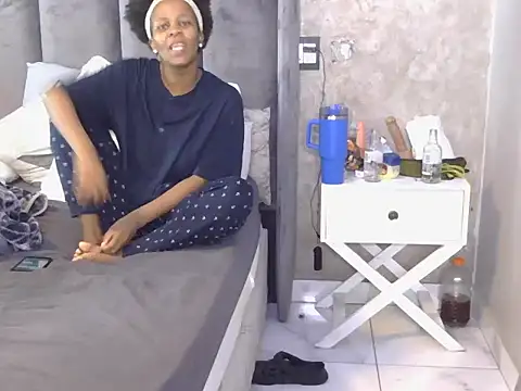 Snapshot of Sultry_Booty chatting on 11.28.25 Sultry Booty online show from 11.28.25