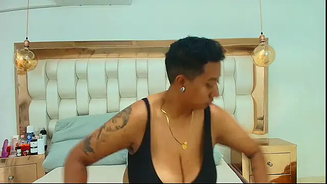 Snapshot of TiffantyAndStacy chatting on 10.31.25 TiffantyAndStacy online show from 10.31.25