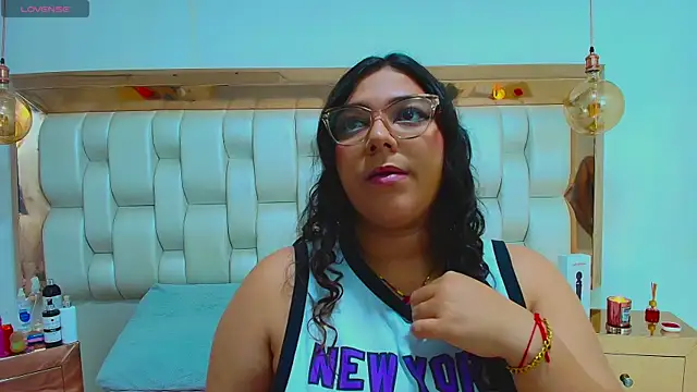 Snapshot of TiffantyAndStacy chatting on 11.22.25 TiffantyAndStacy online show from 11.22.25