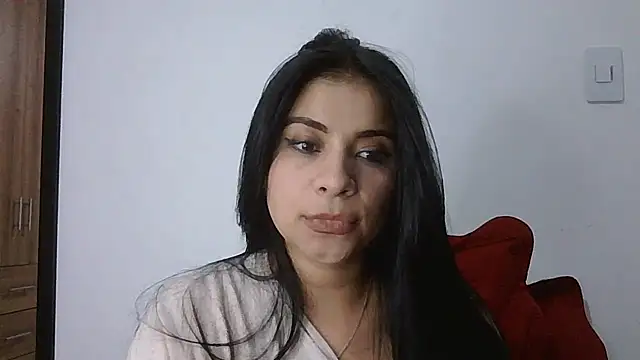 ValerieLove  online show from 11.25.25