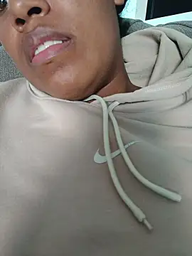 MoniqueMulberry online show from 10.29.25