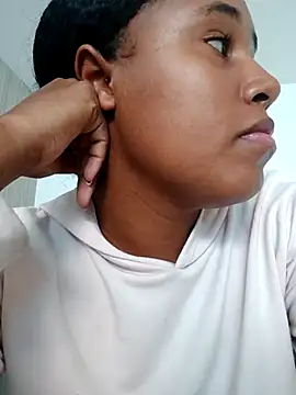 MoniqueMulberry online show from 11.05.25