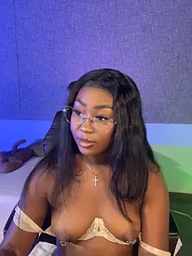 Snapshot of Kishalove_ chatting on 09.17.25 Kishalove online show from 09.17.25