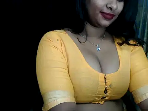 Snapshot of DearKimmi chatting on 12.30.24 DearKimmi online show from 12.30.24