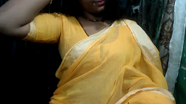 Snapshot of DearKimmi chatting on 03.04.25 DearKimmi online show from 03.04.25